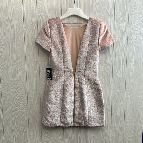 Express Rose Gold Shimmer Short Sleeve Dress Size 6 NWT - Picture 4 of 7